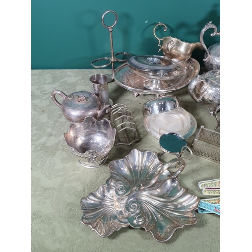 650 - A box of silver plated wares including Boat shaped Salts in case, Eggcups in case, four piece Tea an... 