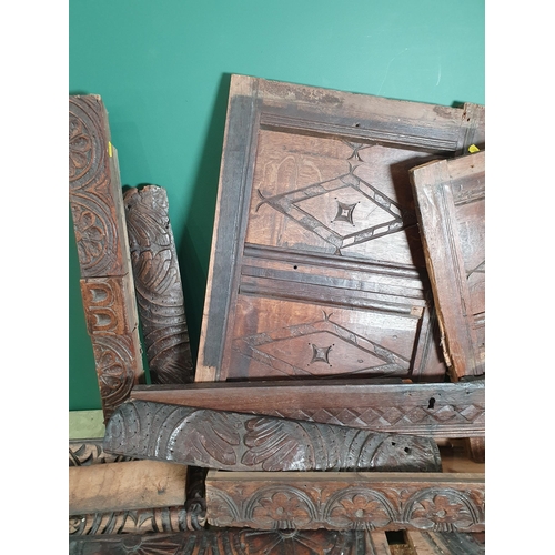 668 - A quantity of 17th and 18th Century carved Panels (R6)