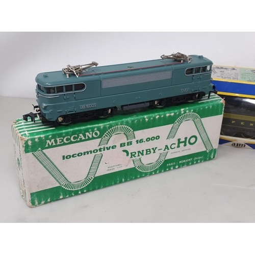 160 - AHM HO scale G.G.1. electric Locomotive, boxed, a Hornby Ac-Ho BB 16.000 Locomotive, boxed and two u... 