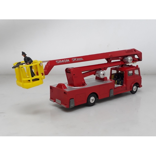 246 - A boxed Corgi Toys No.1127 Simon Snorkel Fire Engine