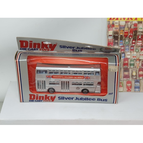 256 - A quantity of unboxed Dinky Toys and Matchbox including Lady Penelope's Fab 1, Aston Martin, Maximum... 