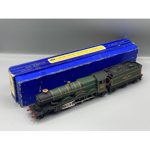 27 - Hornby Dublo 3221 'Ludlow Castle' Locomotive in mint condition, has been very lightly run, box in ge... 