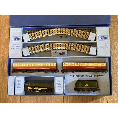 3 - Hornby Dublo EDP11 'Silver King' Passenger Train Set in mint condition showing little signs of use. ... 