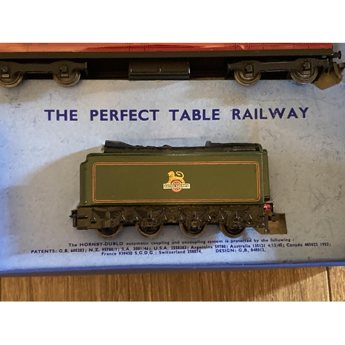 3 - Hornby Dublo EDP11 'Silver King' Passenger Train Set in mint condition showing little signs of use. ... 