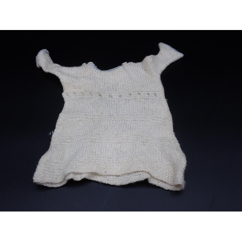 370 - A quantity of antique Doll's Clothes including lace and knitted woollen garments