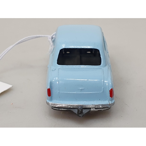 377 - A Lesney Matchbox No.30 pale blue Ford Prefect