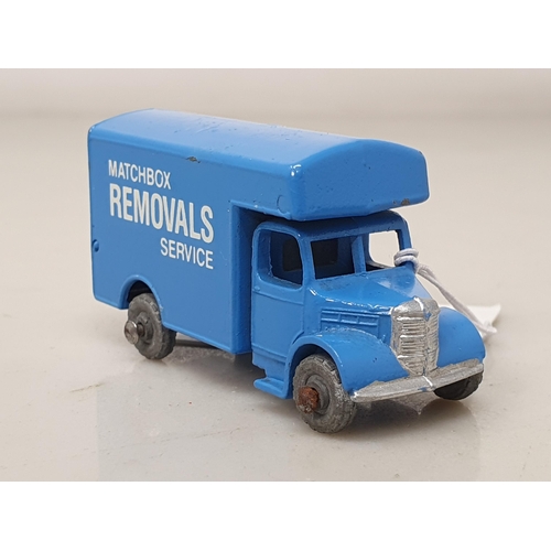 378 - A Lesney Matchbox No.17 blue Removals Van