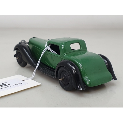 392 - A Dinky Toys 36b green Bentley