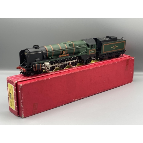 4 - Hornby Dublo 2235 'Barnstaple' Locomotive, unused in mint condition, wheels show no sign of use. Box... 