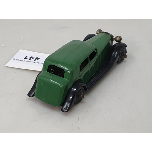 441 - A Dinky Toys 30c green Daimler