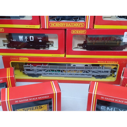 516 - Twenty three boxed Hornby and Triang 00 gauge Wagons