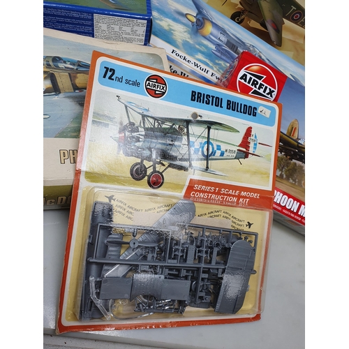 534 - Ten boxed Airfix, Revell and Tamiya 1:72 scale Kits including Ju-87, De Haviland Mosquito, Nakajima ... 