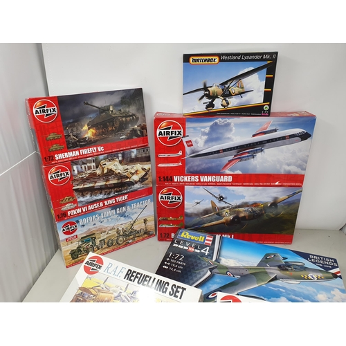 536 - Eleven box Airfix, Revell and Matchbox Kits including Hawker Hunter, Bristol Blenheim, Vickers Vangu... 