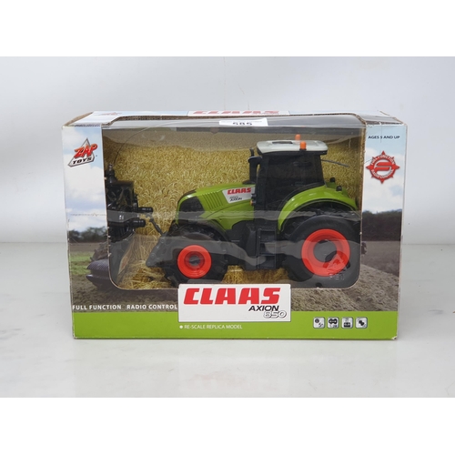 585 - A boxed Radio Control Claas Axion 850 Tractor