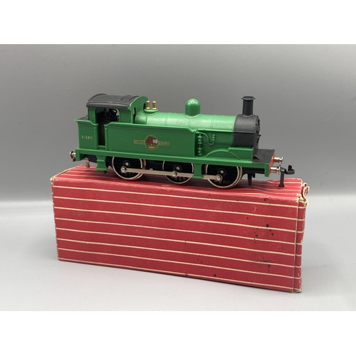 66 - Hornby Dublo 2207 0-6-0T Locomotive, boxed, Nr mint, has slight loss to one emblem, with pair of 509... 