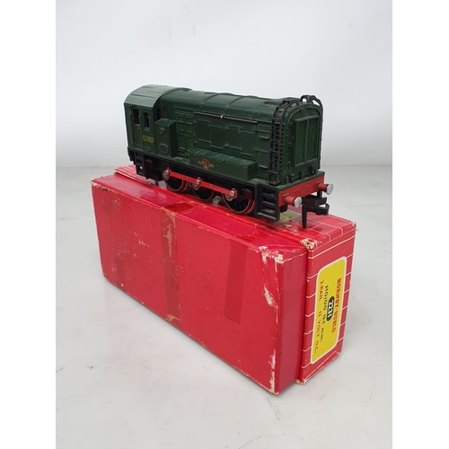 71 - Hornby Dublo 2231 0-6-0 Diesel Shunter, boxed and 2232 Co-Co diesel Locomotive, boxed