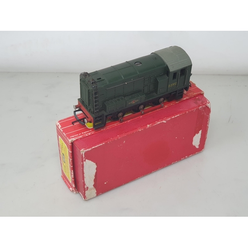 72 - Hornby Dublo 2231 0-6-0 Diesel Shunter, boxed and 2234 Deltic diesel Locomotive 'Crepello' boxed