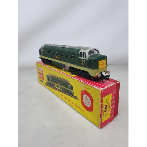 77 - Hornby Dublo 2234 Deltic diesel Locomotive 'Crepello', boxed