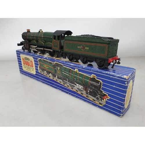 83 - Hornby Dublo EDLT20 'Bristol Castle' Locomotive, boxed with instruction