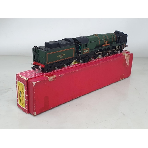 86 - Hornby Dublo 2235 West Country Class Locomotive 'Barnstaple', boxed