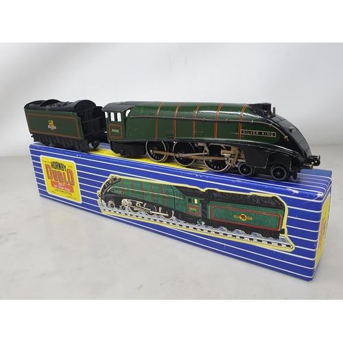 89 - Hornby Dublo 3236 West Country Class Locomotive 'Dorchester', boxed and EDL11 A4 Locomotive 'Silver ... 