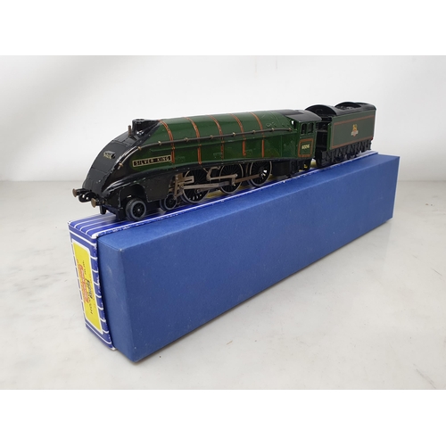 89 - Hornby Dublo 3236 West Country Class Locomotive 'Dorchester', boxed and EDL11 A4 Locomotive 'Silver ... 