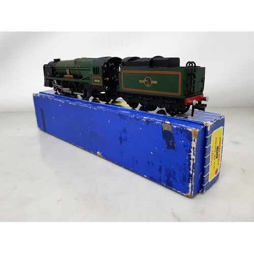 89 - Hornby Dublo 3236 West Country Class Locomotive 'Dorchester', boxed and EDL11 A4 Locomotive 'Silver ... 