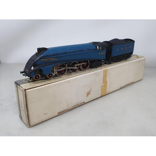 96 - Wrenn W2212 A4 Locomotive 'Sir Nigel Gresley', boxed and Wrenn W2236 West Country Class Locomotive '... 