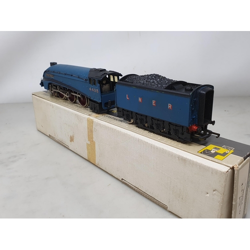 96 - Wrenn W2212 A4 Locomotive 'Sir Nigel Gresley', boxed and Wrenn W2236 West Country Class Locomotive '... 