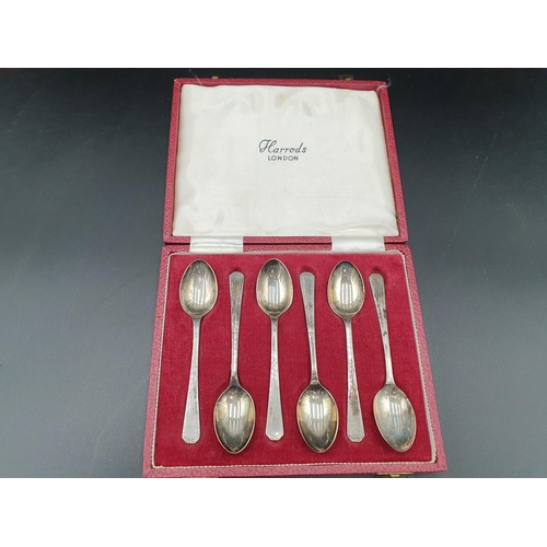 138 - Six Elizabeth II silver Coffee Spoons, Birmingham 1965, in case