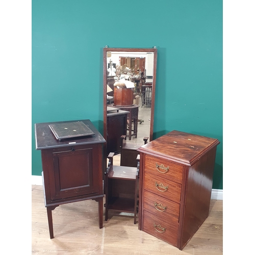 259 - A mahogany Bank of four Drawers, a mahogany Filing Drawer on square tapered supports, 2ft 6