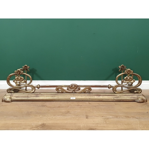 517 - An Art Noveau brass Fender 4ft 6in W x 11in H (R3)