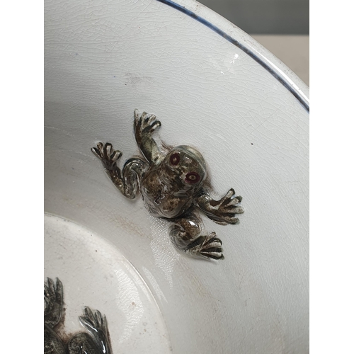 333 - An Elsmore & Forster two handled Frog Mug painted sprays of flowers two Chinese blue and white Bowls... 