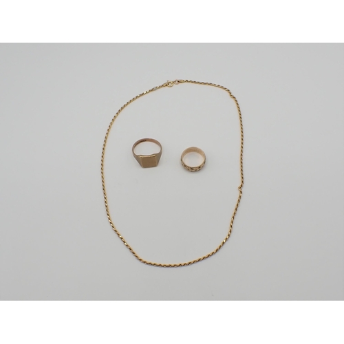 192 - A 9ct gold engraved Wedding Band, a 9ct gold rope twist Chain and a Signet Ring, approx 13.90gms all... 