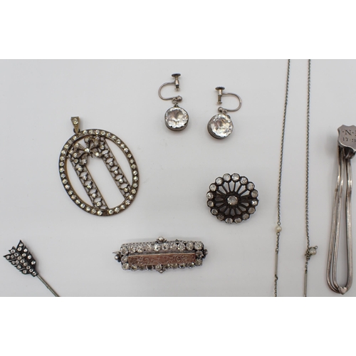 227 - A small collection of white metal and silver paste-set Jewellery including; Jabot Pin, oval Pendant,... 