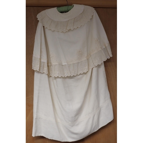 241 - An Edwardian cream wool baby's carrying Cape with embroidered collar