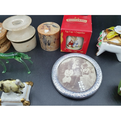54 - Three circular hardstone Boxes, quantity of glass animals and birds, Paperknives, Book Mark, Miniatu... 