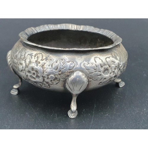 92 - A Victorian silver circular Sugar Bowl with ribbon and swag embossing on mask and scroll support, Lo... 
