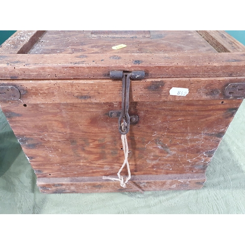 842 - A small metal bound Barrel 15 1/2in and a box containing artist and upholstery equipment (R8)