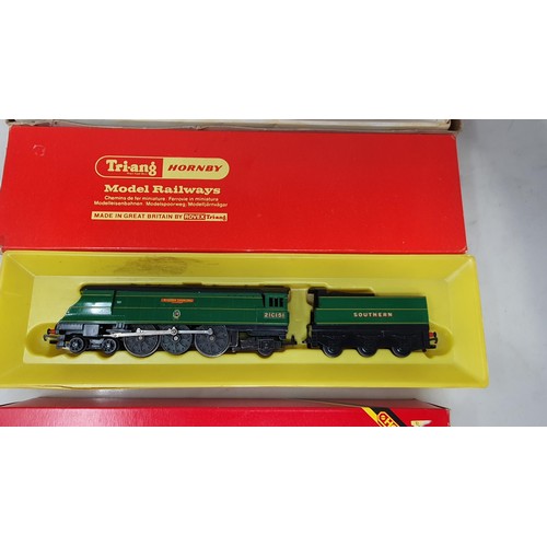 1238 - A part boxed Triang Hornby 00 gauge Battle of Britain Class Locomotive 'Winston Churchill', a boxed ... 