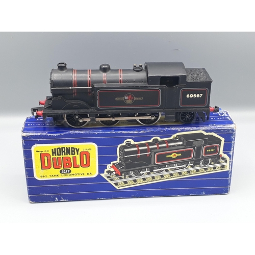 1002 - Hornby Dublo 3217 0-6-2T late emblem Locomotive with coal in bunker, in near mint condition, box exc... 