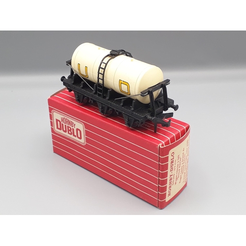 1013 - Hornby Dublo Export 4857 'United Dairies' Tank Wagon, unused, boxed. Model and box in mint condition