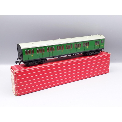 1017 - Hornby Dublo 4150 EMU Trailer Coach, superb example in mint condition showing no signs of use to the... 