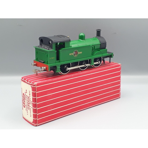 1035 - Hornby Dublo 2207 green 0-6-T Locomotive, unused boxed with literature. Locomotive shows no signs of... 