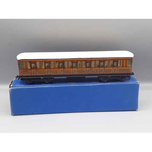 1040 - Hornby Dublo Rake of three D1 LNER Corridor Coaches NM-M boxed. Coaches are in Nr M-Mint condition, ... 