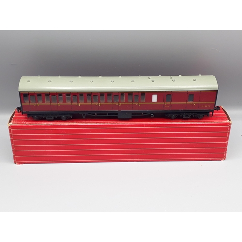 1043 - Three Hornby Dublo super detailed BR Suburban Coaches, mint boxed. Coaches comprise of 4083 1/2nd an... 