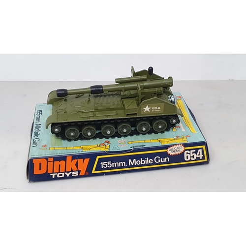 1226 - A Dinky Toys No.654 155mm Mobile Gun in perspex packaging and a Dinky Toys No.690 Scorpion Tank in p... 