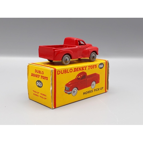 1246 - A boxed Dublo Dinky Toys No.065 Morris Pick-up