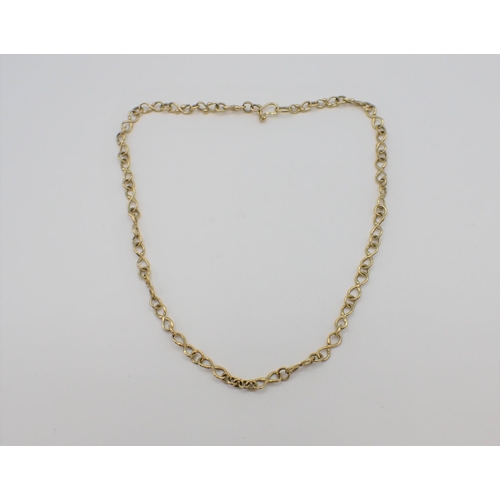 161 - An 18ct gold figure of '8' link Chain, approx 38cms long, approx 16.80gms