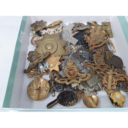 299 - A Box of approx 50 Military Badges